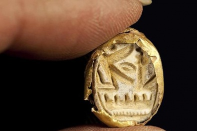 Khai quật quách 3.300 năm tại Israel